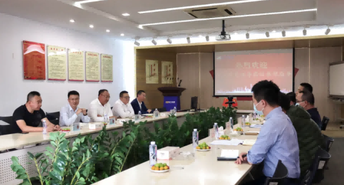 东莞市工信局与镇经发局领导莅临ag亚娱电缆参观指导
